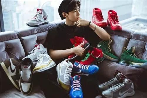 娱乐吃瓜爱鞋小生,揭秘鞋界小生时尚秘籍